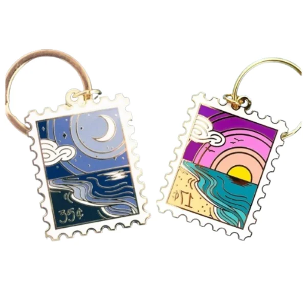 Serene Shore Stamp Enamel Keychain: Stylish Souvenir for Travelers and Beach Lovers
